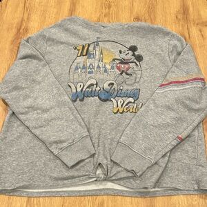 Vintage Walt Disney World Hoodie
Size Women’s 2XL
Color - Gray
